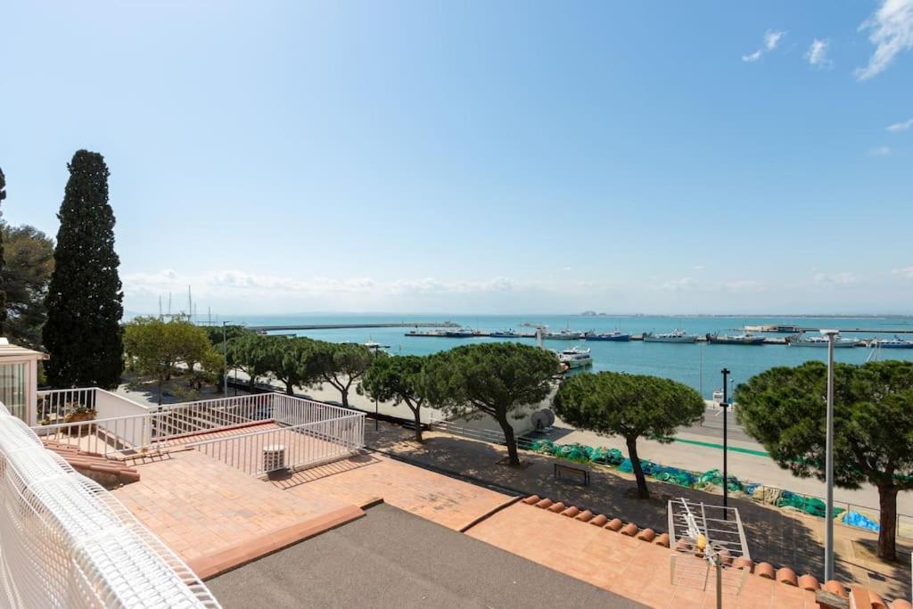 Merce 30-amplia Con Vistas Al Mar Roses